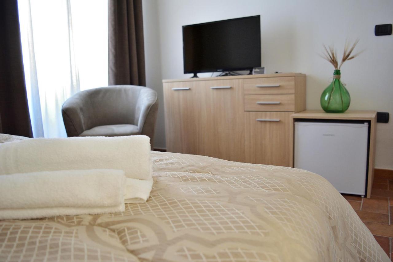 Hotel La Gravina Gravina in Puglia Esterno foto